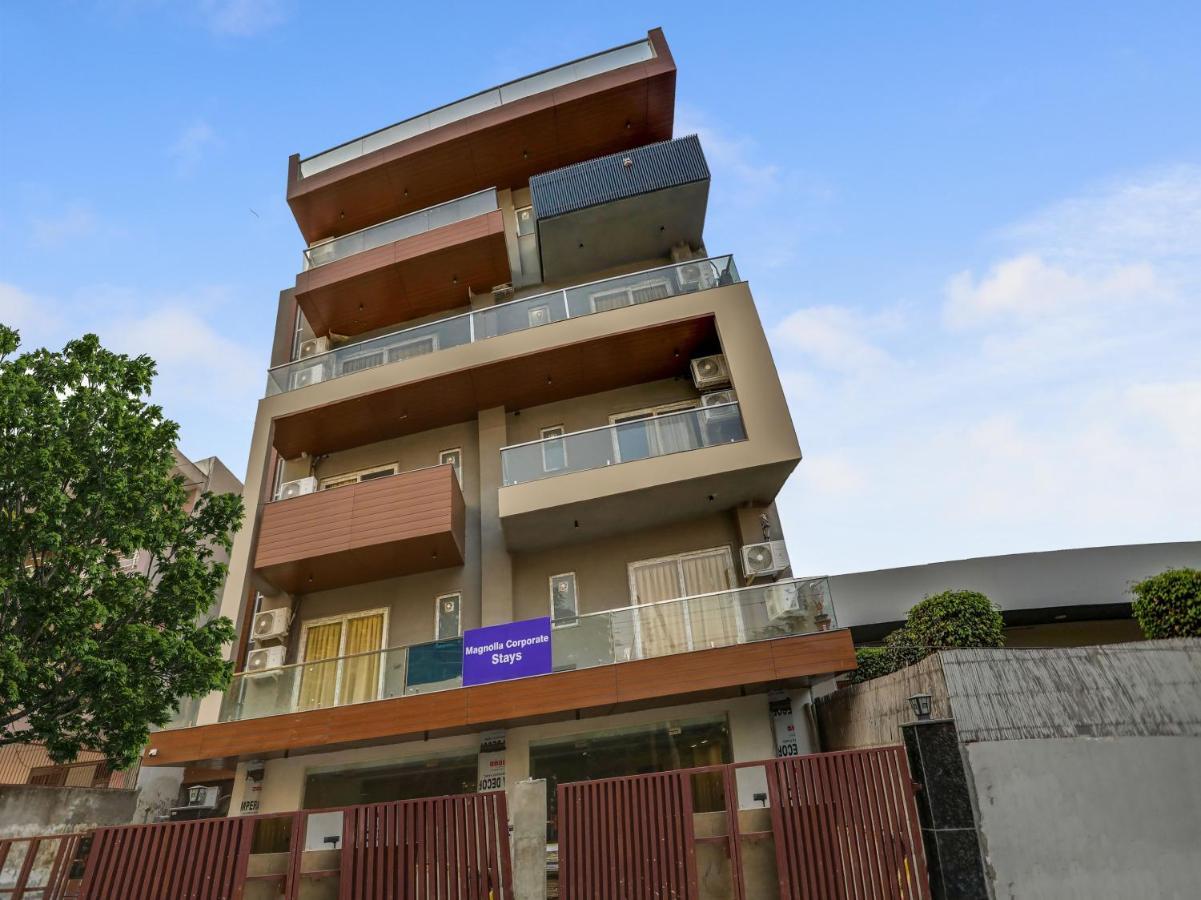Townhouse Magnolia Corporate Stays グルガウン エクステリア 写真